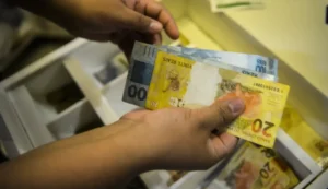 Pagamento de Salário em Maio: Como Afetam Feriado e Ponto Facultativo